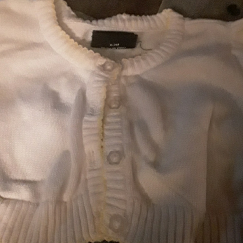 0--3 months.  FADED GLORY   WHITE SWEATER - Picture 2 of 4